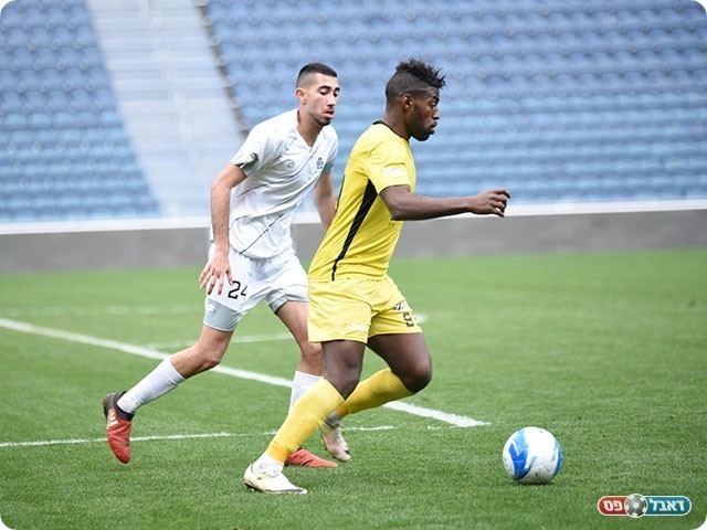 חלוץ נורדיה אסף גובזה (payperlens)