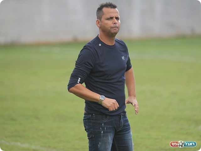 3 נקודות נוספות. מאמן חדרה, גיל פישל (שלומי גבאי)