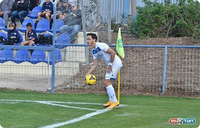 קשרה של אתא. עידן ג'ררד (ארנון לוי)