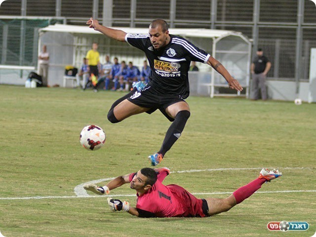 הזדמנות טובה שלו, דאוד עליסאת (ארנון לוי)