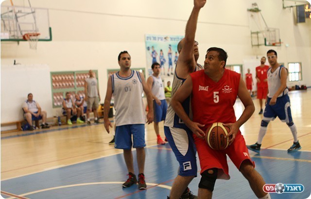 עמי דהן (אביב רומשקנו)