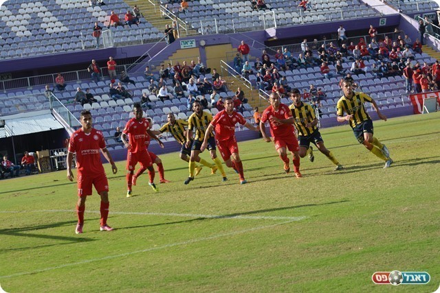 משחק בליגה הלאומית ללא איום אחד על השער. שחקני ר"ג וקרית גת (ולדי מויסייב)