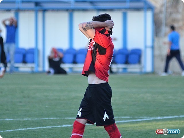 הקשר לא מאמין (ארנון לוי)