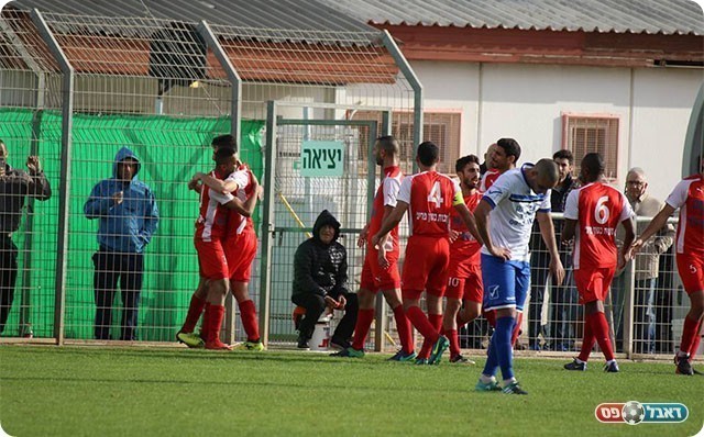 השני של כפר קאסם (נזיה סולטאן)