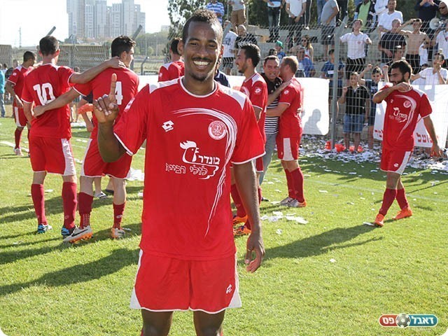 כובש השער. שמואל ואסי (שלומי גבאי)