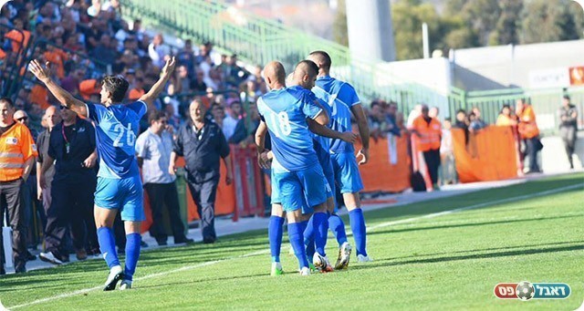 שחקני שעריים מודים לקהל (רולנדי ברנשטיין)