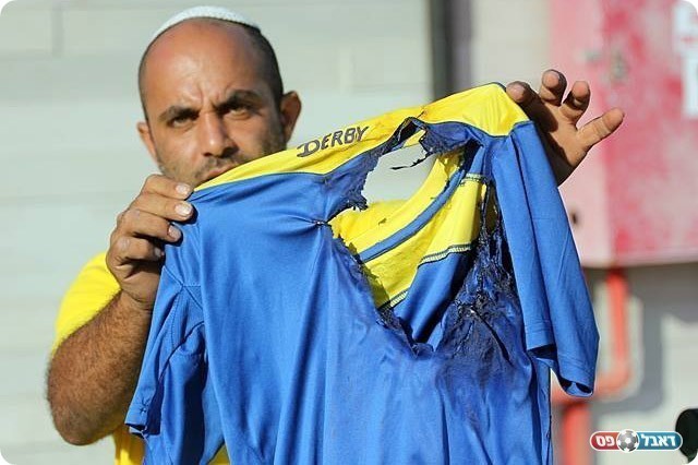 חולצות יבנה שרופות (לירן דורף)