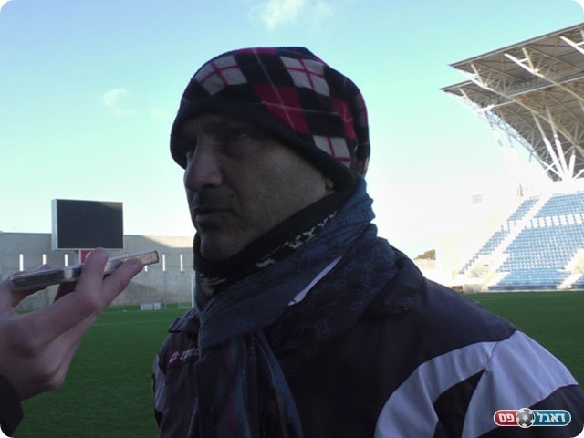 מאמן כפר קאסם. חיים סירוטקין (שקד מורג)