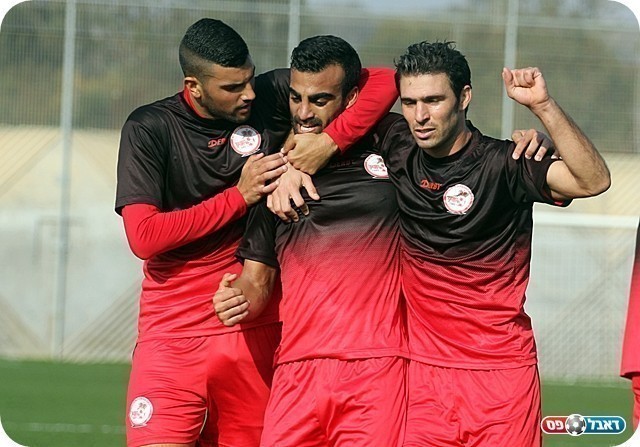 חלבי (במרכז) (לירן דורף)