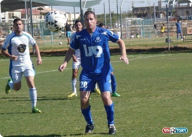 שומר על כושר ותשוקה למשחק. אופיר חלוואני במדי מכבי כפר יונה (תמונת ארכיון)