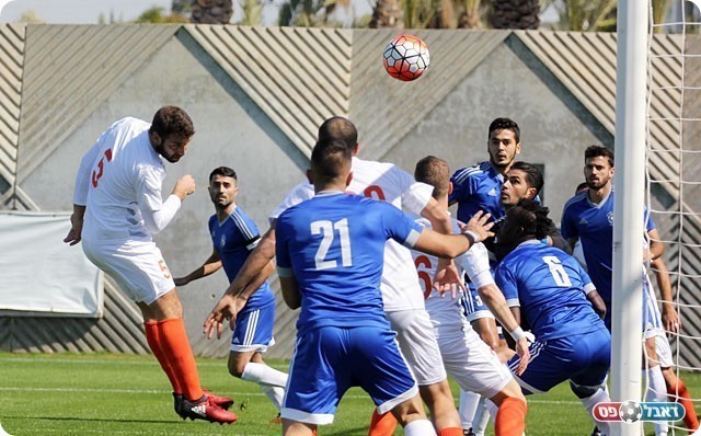 חקאק כובש (לירן דורף)