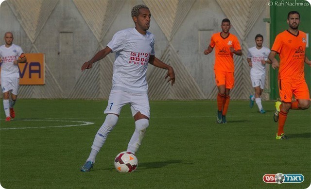 יחיאל צגאי (רפי נחמיאס)