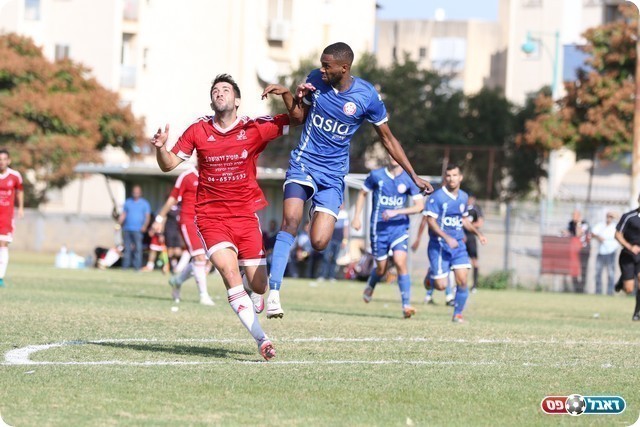 יעקב אבבה (בכחול) (וואסים מוואסי)