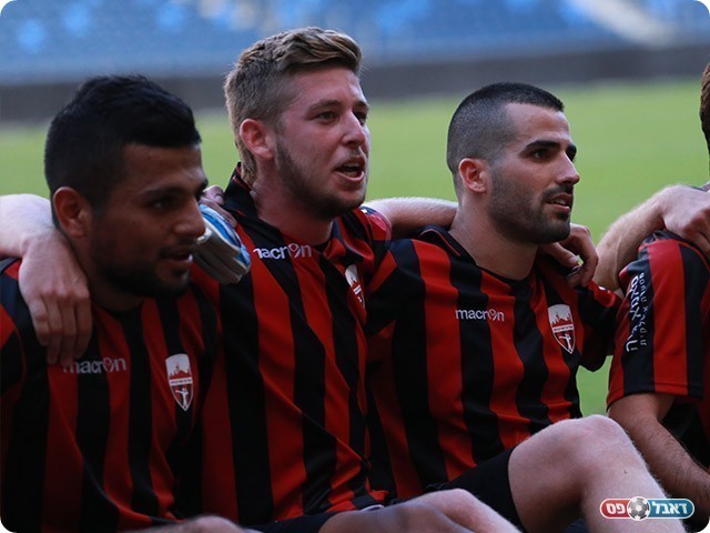 יפתח דריי (במרכז) (עדי מלול)