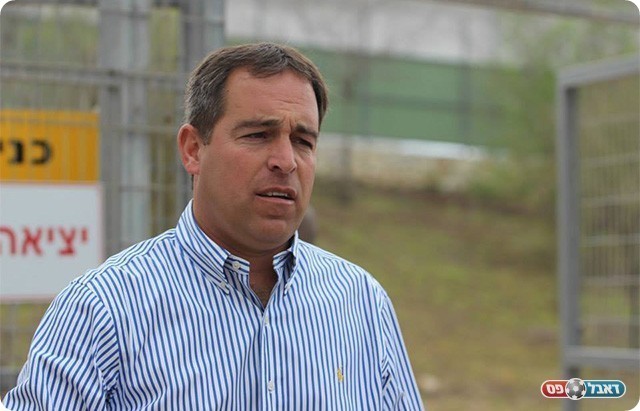 מאמן עפולה, ירון הכונבוים (עודד חסין, BEST BALL)