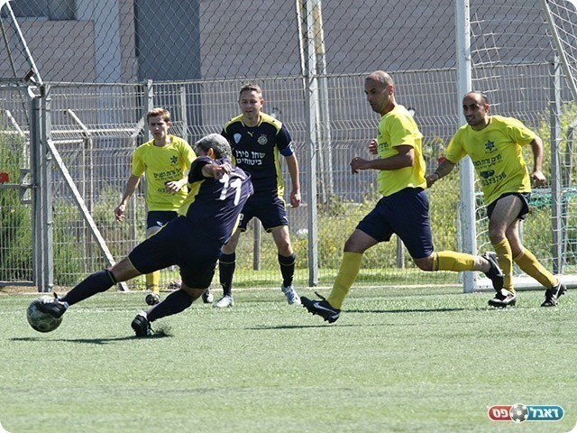 רוצים לעלות ליגה. כוכבי בפעולה (קובי רוזן)
