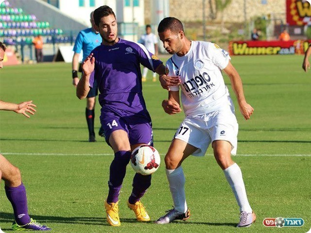 יעדר בעקבות כרטיסים צהובים. אלימלך (עודד חסין)