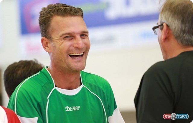 שמר על רשת נקייה. שטראובר (אביב רומשקנו)