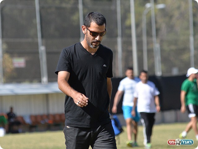 יחגוג בסיום? מאמן בית שאן מוריס אוזן (קובי פורטל)