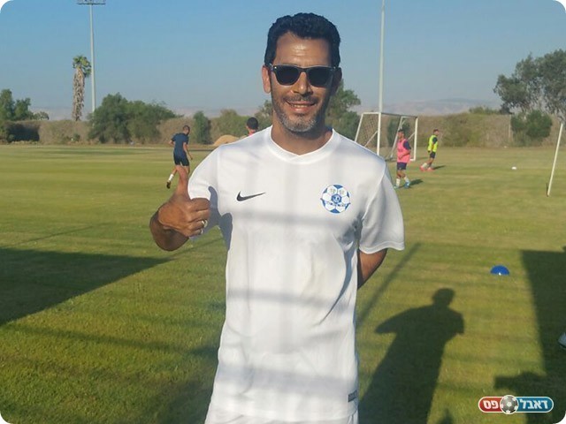 מאמן הקבוצה מוריס אוזן (אולטראס בית שאן)