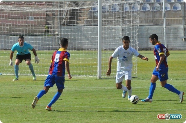 אחרי השער שספגה, עמישב התעוררה (אילן שי, אתר eyoya)