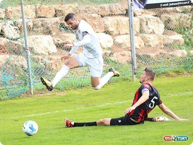 קרב קפטנים. מלול מדלג מעל שטיין (קובי פורטל)