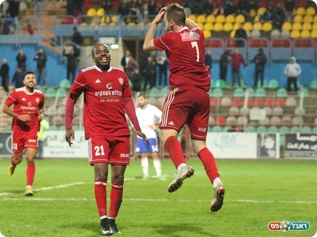 ריף מסיקה חוגג סטייל רונאלדו (עודד חסין)