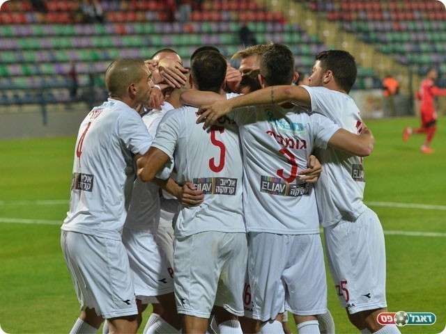 כובשים אבל גם סופגים. הפועל מרמורק (אבי רביבו)