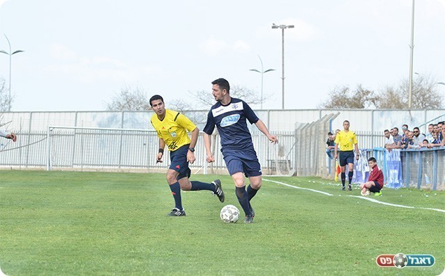 היה נחוש להבקיע. מלכה (ארנון לוי)