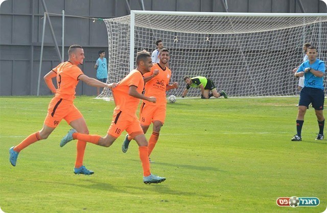 שחקני נס ציונה (פרנסיסקו דיסטסיו)