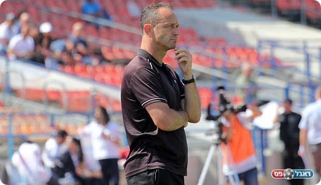 הפתיע. מאמן כפ"ס דודי סטופלר (לירן דורף)