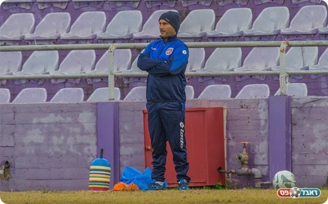 חיים סירוטקין. מאמן כפר קאסם (רפי נחמיאס)