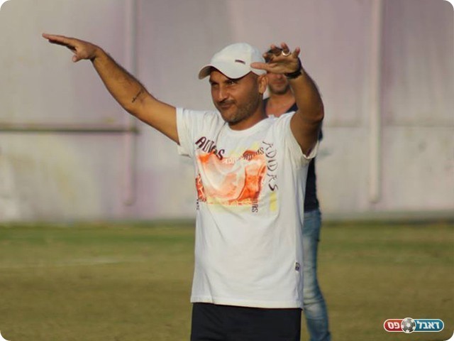 מנצח על המקהלה. חיים סירוטקין (תאמר סרסור)