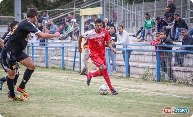 הוא לא דואג. עמאש (וואסים מוואסי)