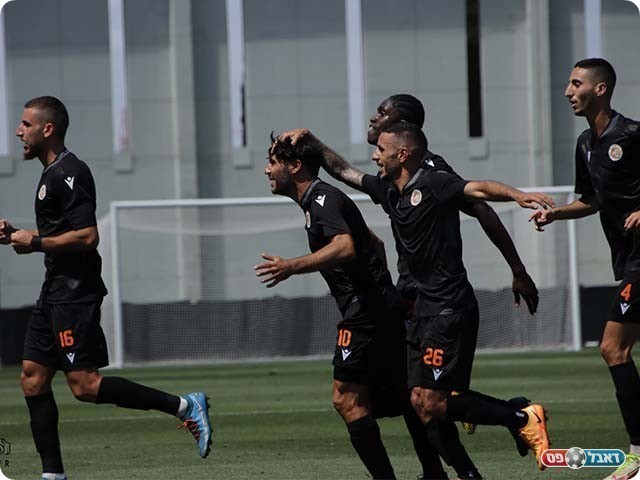 שחקני כפר שלם (בן מלניק)