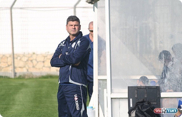 פטריסיו סייג. עם הפנים לקטמון (מיכה פישנזון)