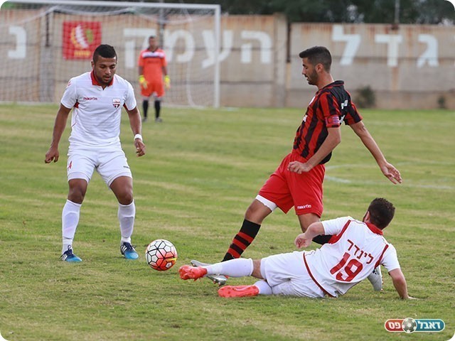 עלה לשחק פצוע. אופק מלול יחד עם ליאור לינדר וסעיד דיאב (עדי מלול)