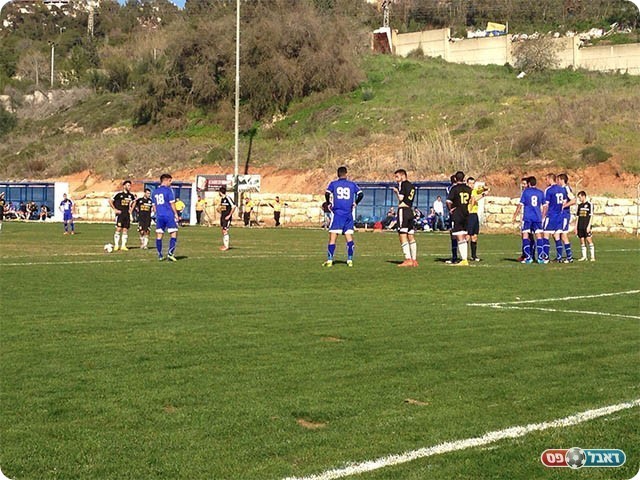 צור שלום עם אחד הניסיונות הבודדים במשחק (עדי מלול)