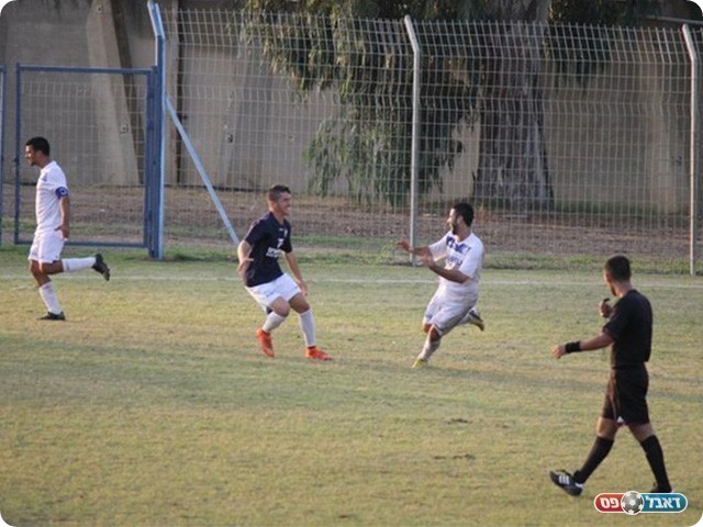 רביבו חוגג(צילום: אנטולי רובינסקי)