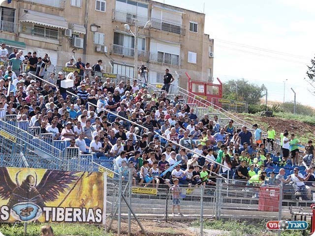 הקהל הטברייני (עודד חסין)