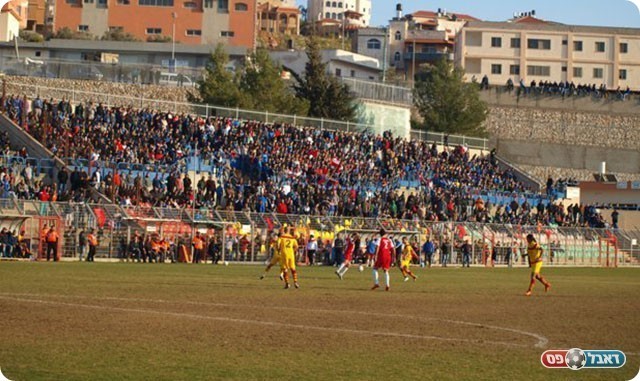 הקהל של אום אל פאחם (דאפר מחמיד)