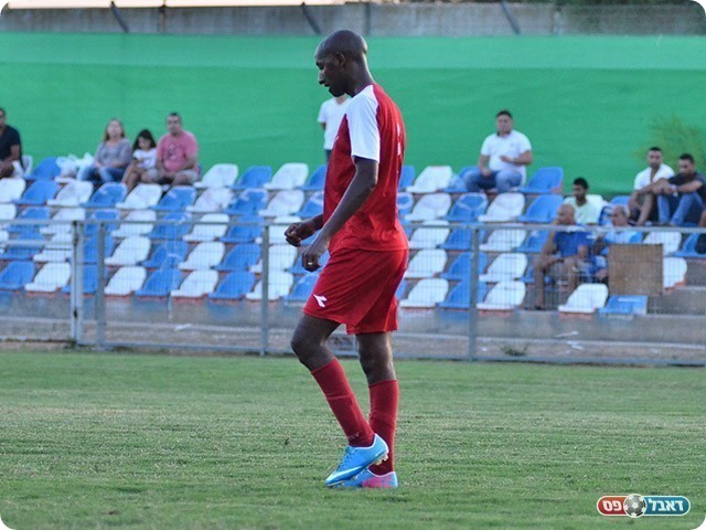 קובי טרקה (ארנון לוי)