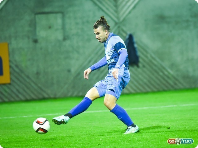 קירטבה כובש (רונלדי ברנשטיין)