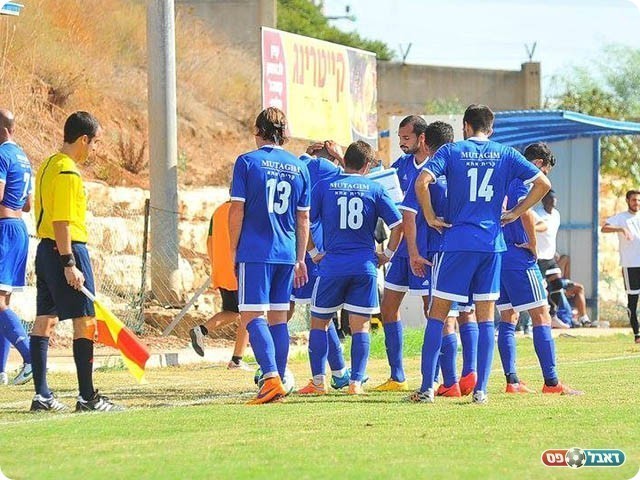 שחקני אתא (ארנון לוי)