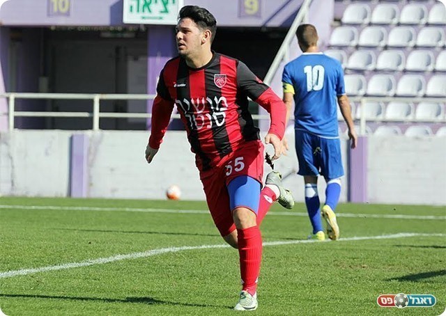 יוני רביבו (לירן דורף)