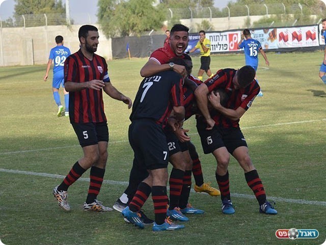 החגיגה אחרי השער השני (אבי רביבו)