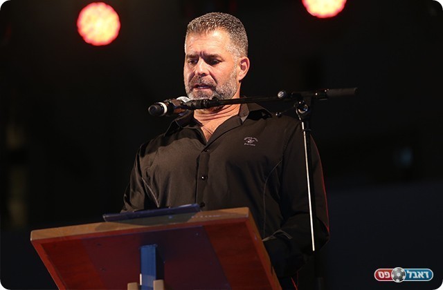 רז זהבי מנחה הערב (עדי מלול)
