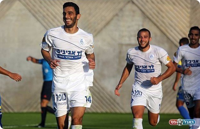 שחקנה של רמת השרון, יוסי שבחון (לירן דורף)