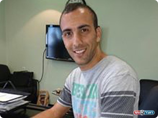 הקפטן החדש. שגיב כהן במעמד החתימה