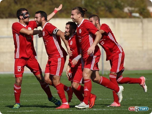 שחקני טירה (נזיה סולטאן)